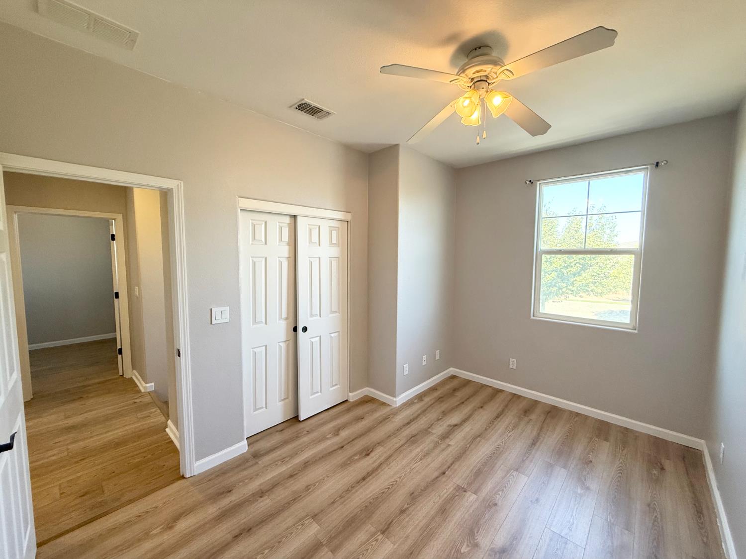 918 Castellona Dr, Newman, CA 95360