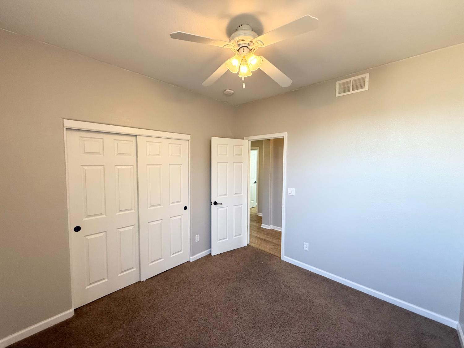 918 Castellona Dr, Newman, CA 95360