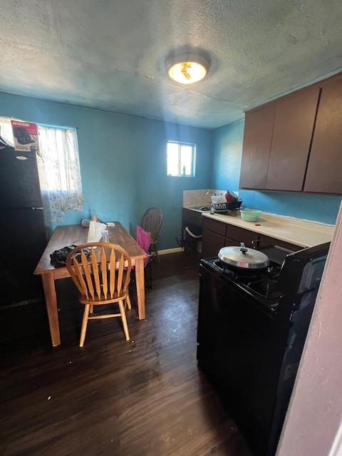 809 S B, Madera, CA 93638