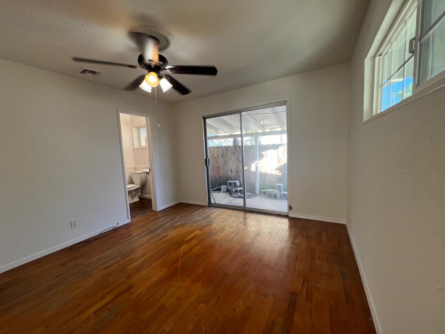 208 Tokay Ave, Modesto, CA 95350