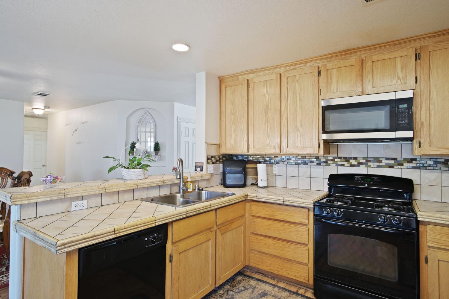 1256 California Ave, Dos Palos, CA 93620