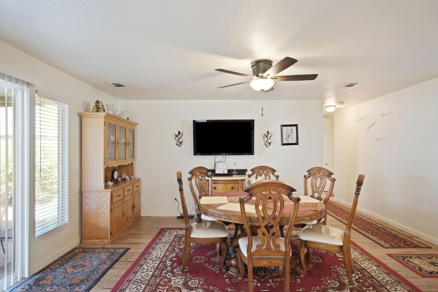 1256 California Ave, Dos Palos, CA 93620