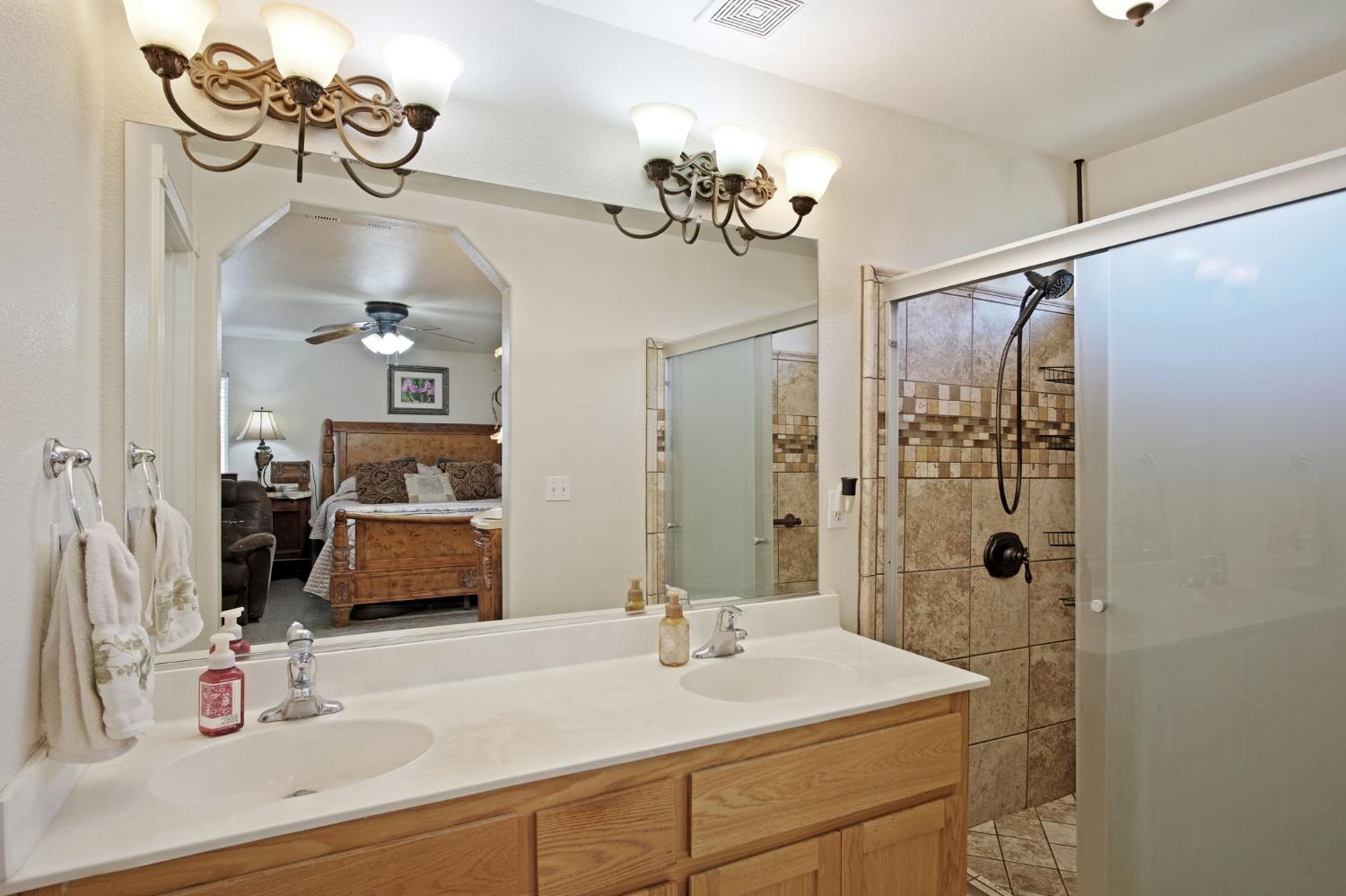 1256 California Ave, Dos Palos, CA 93620