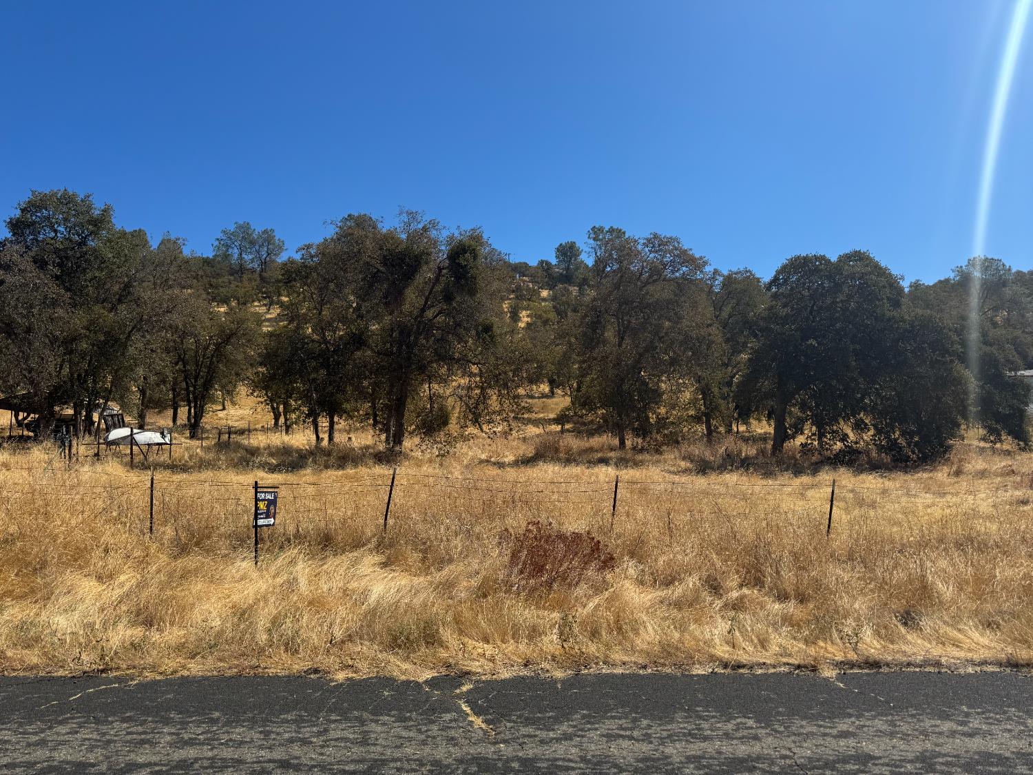 837 Castillo, La Grange, CA 95329