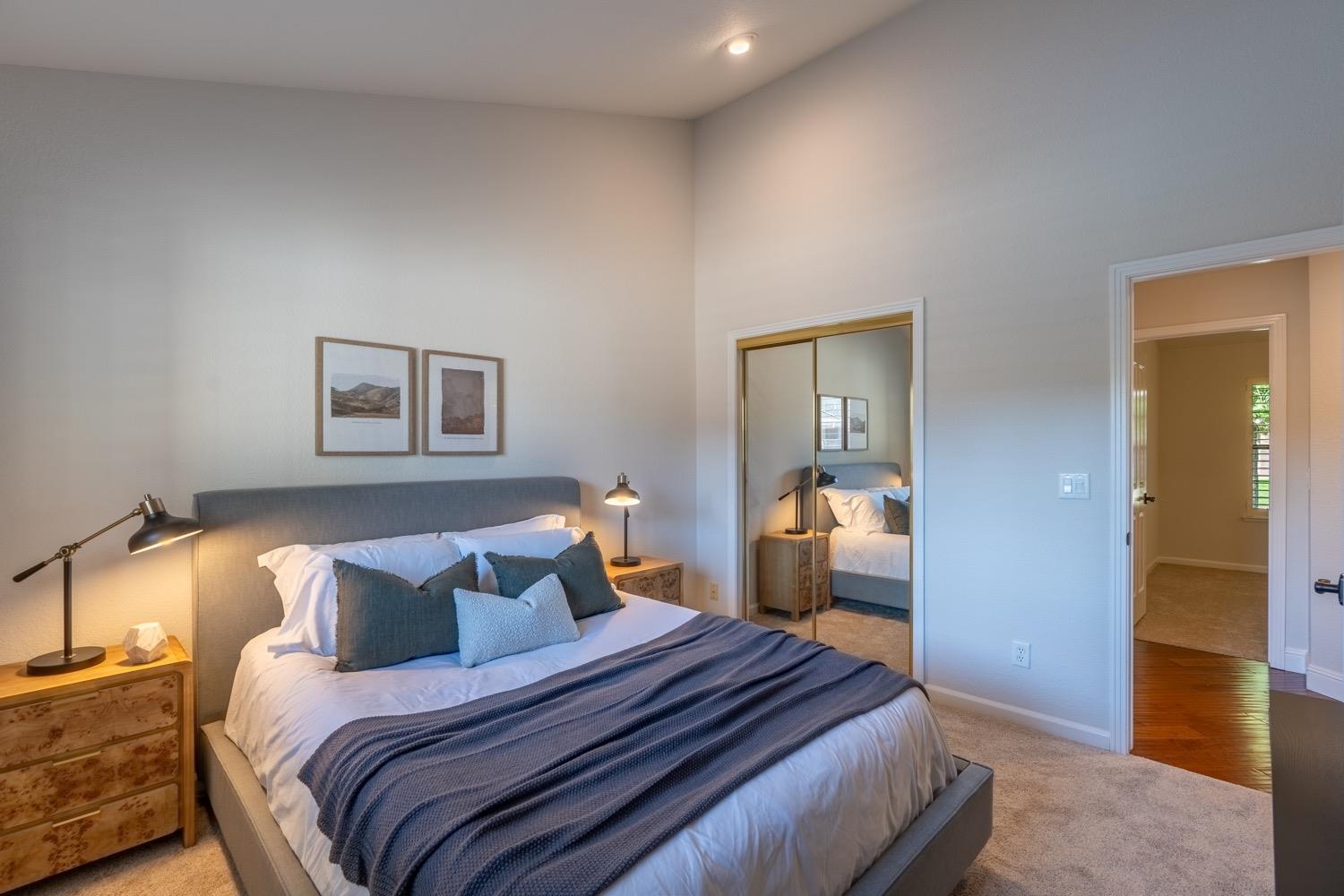 2500 Van Hoeks Cir, Modesto, CA 95356