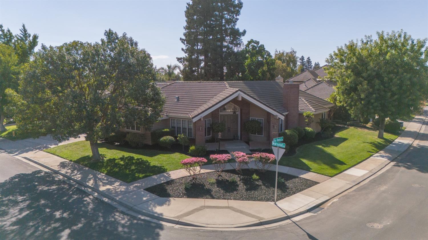 2500 Van Hoeks Cir, Modesto, CA 95356