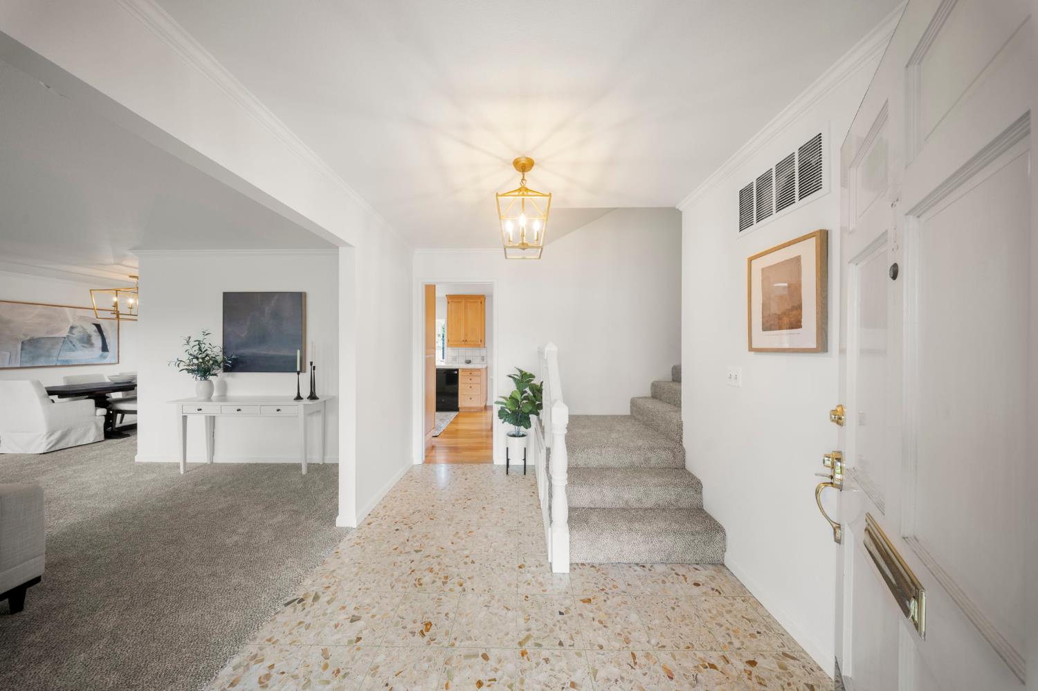 929 Terrace Pl, Modesto, CA 95350