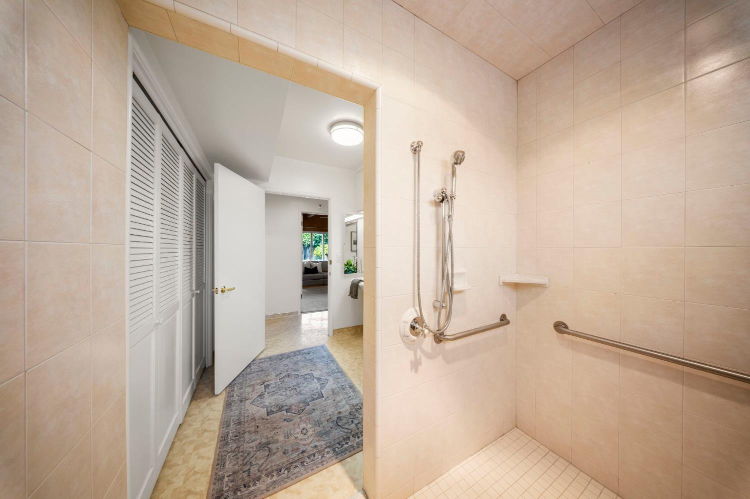 929 Terrace Pl, Modesto, CA 95350