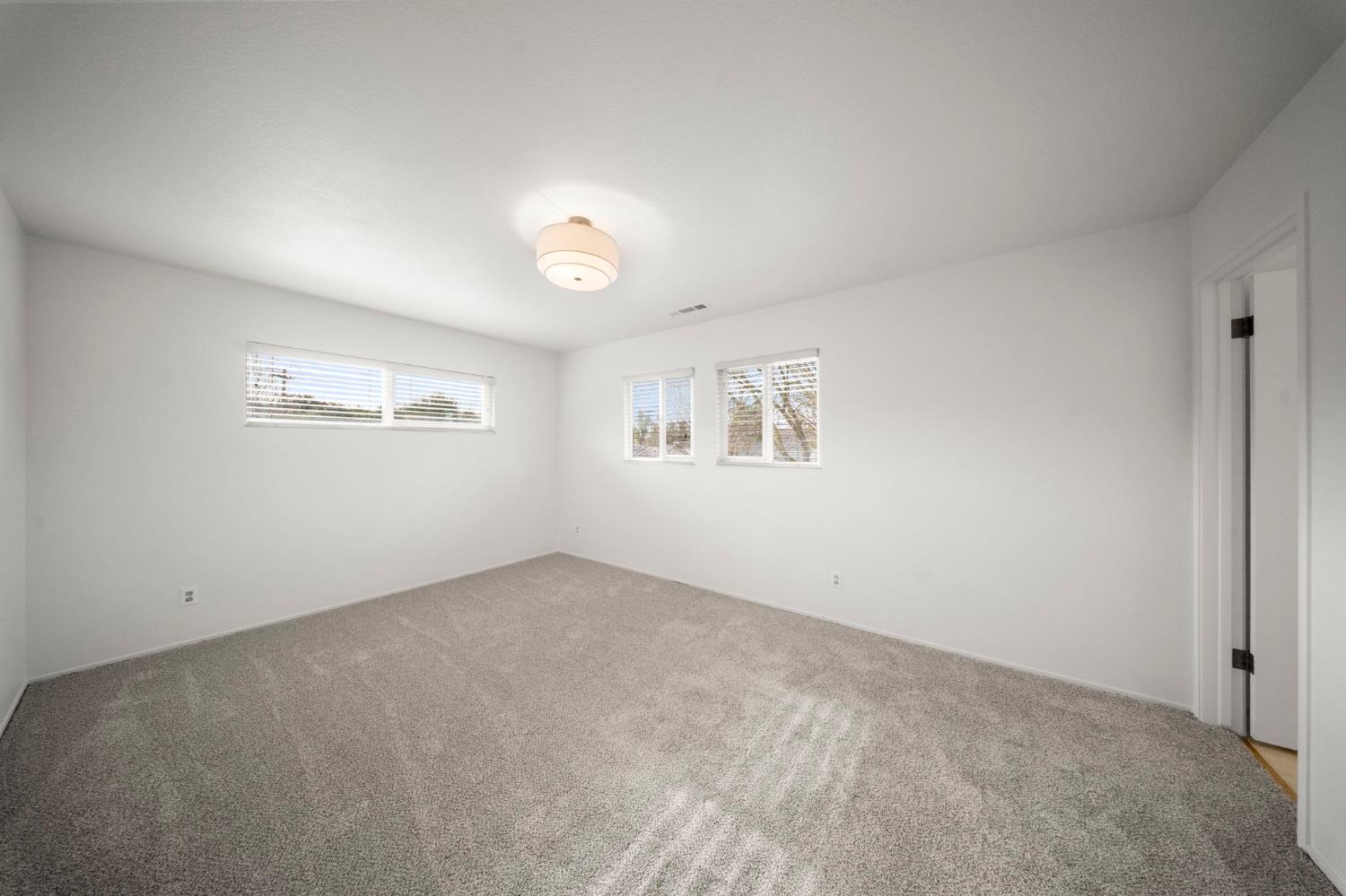 929 Terrace Pl, Modesto, CA 95350