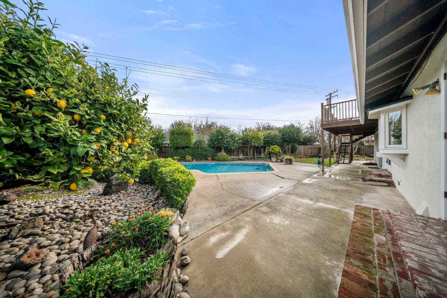 929 Terrace Pl, Modesto, CA 95350