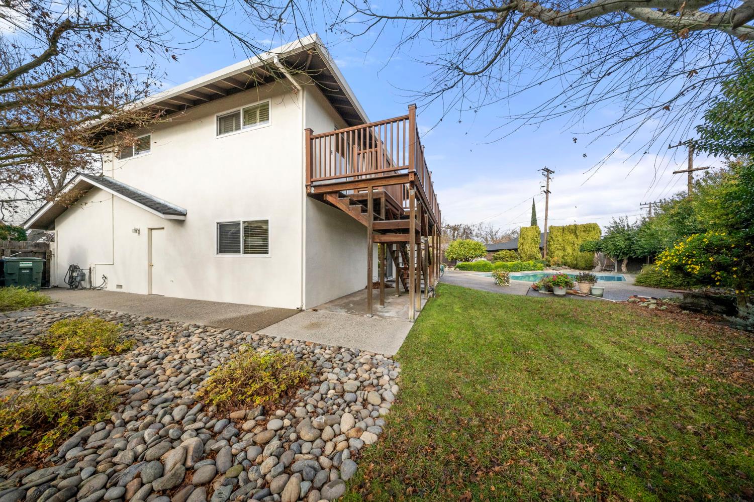 929 Terrace Pl, Modesto, CA 95350