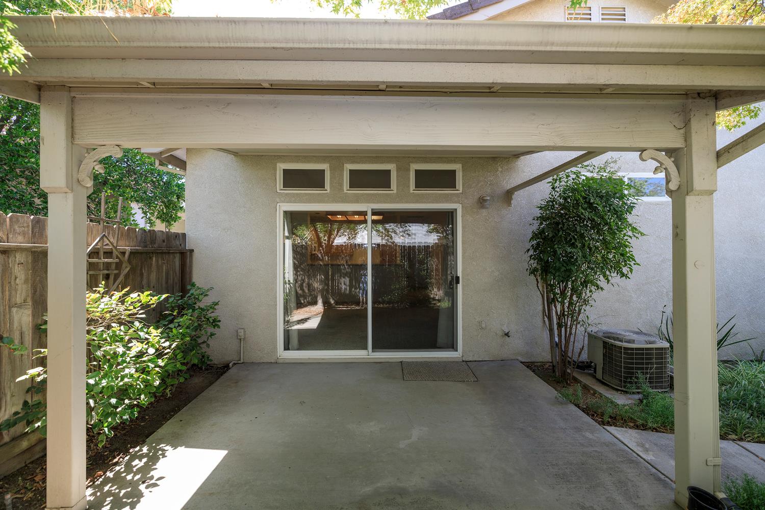 2123 Spring Blossom Ln, Turlock, CA 95382