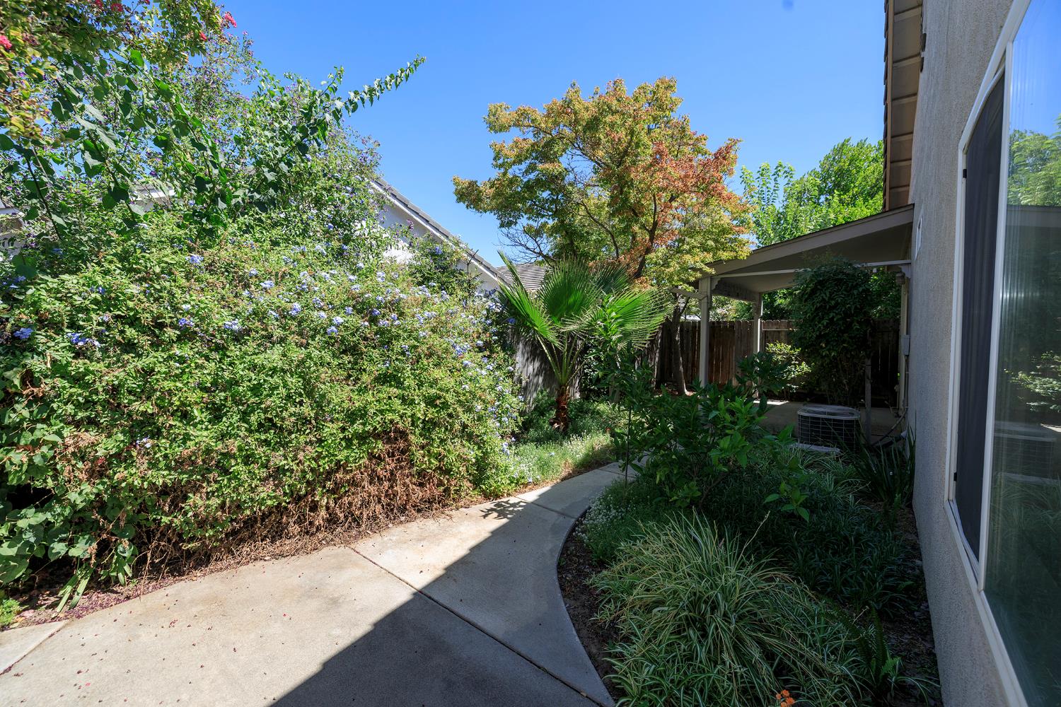 2123 Spring Blossom Ln, Turlock, CA 95382
