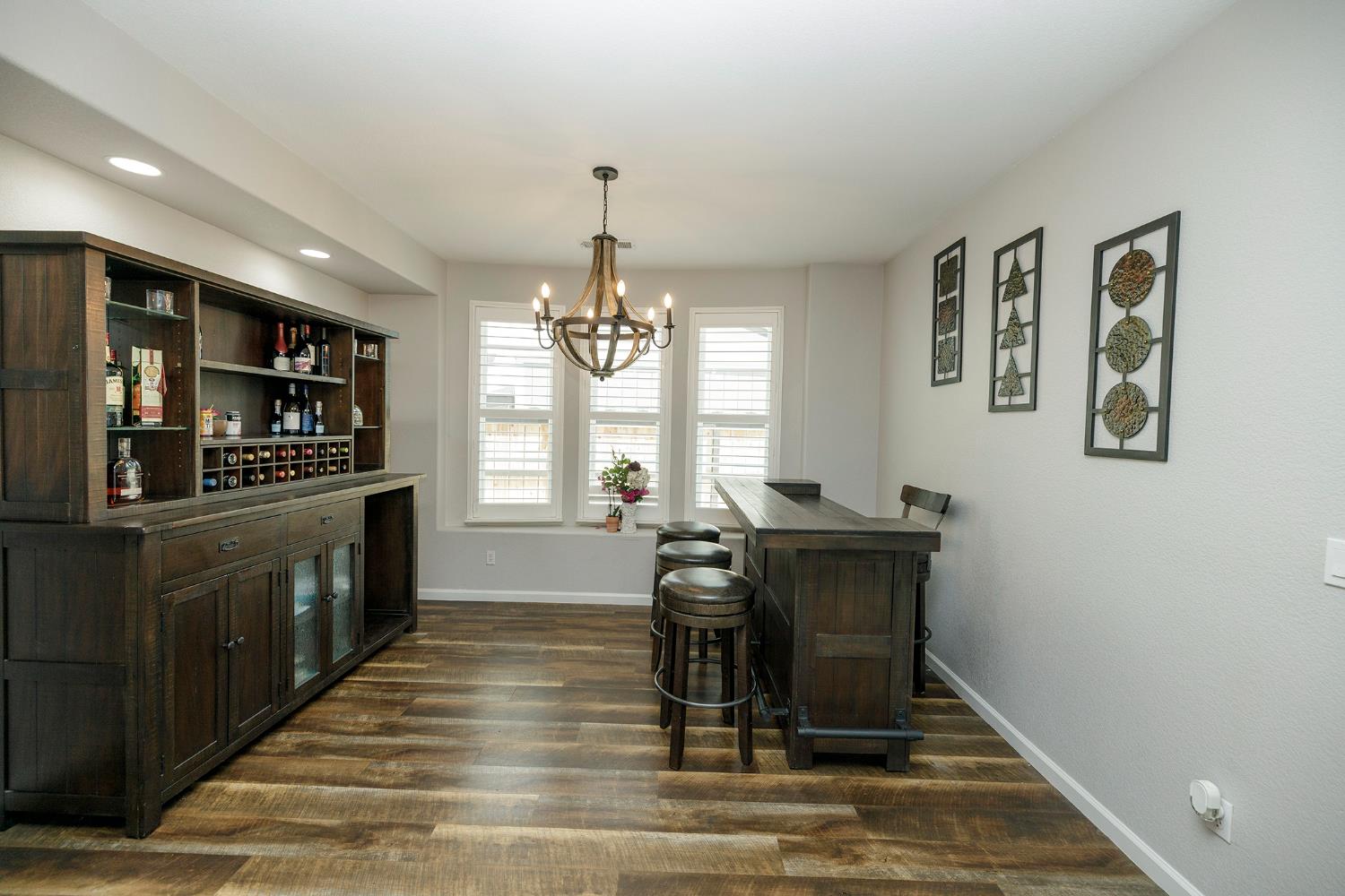 1766 Churchill Downs Cir, Oakdale, CA 95361