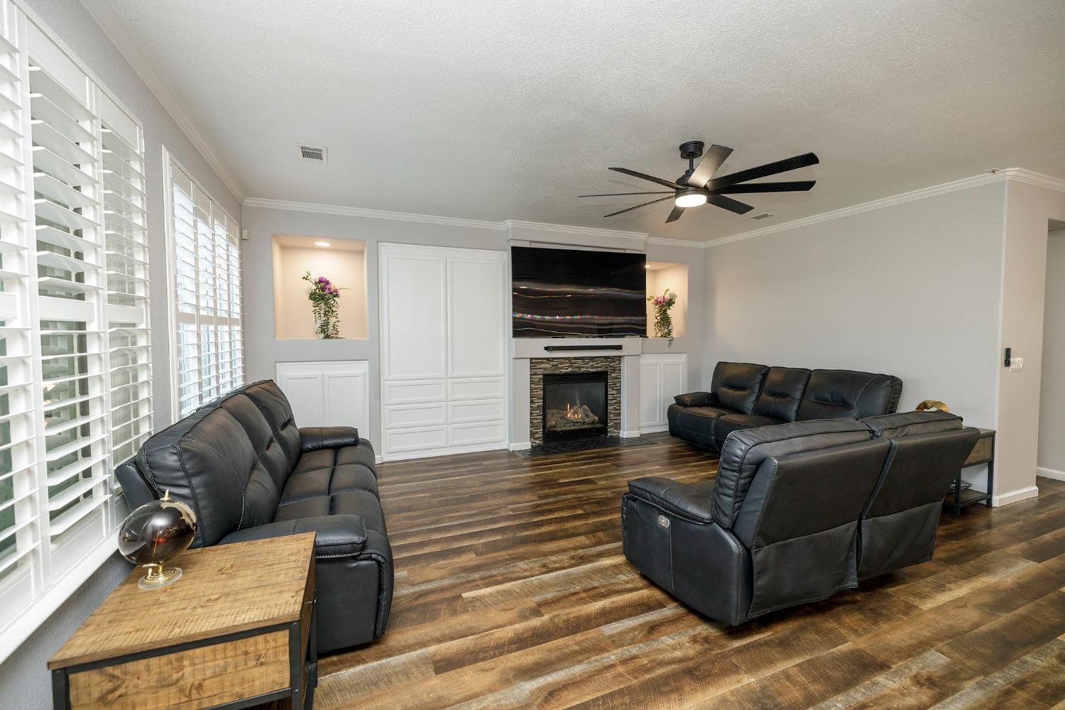 1766 Churchill Downs Cir, Oakdale, CA 95361