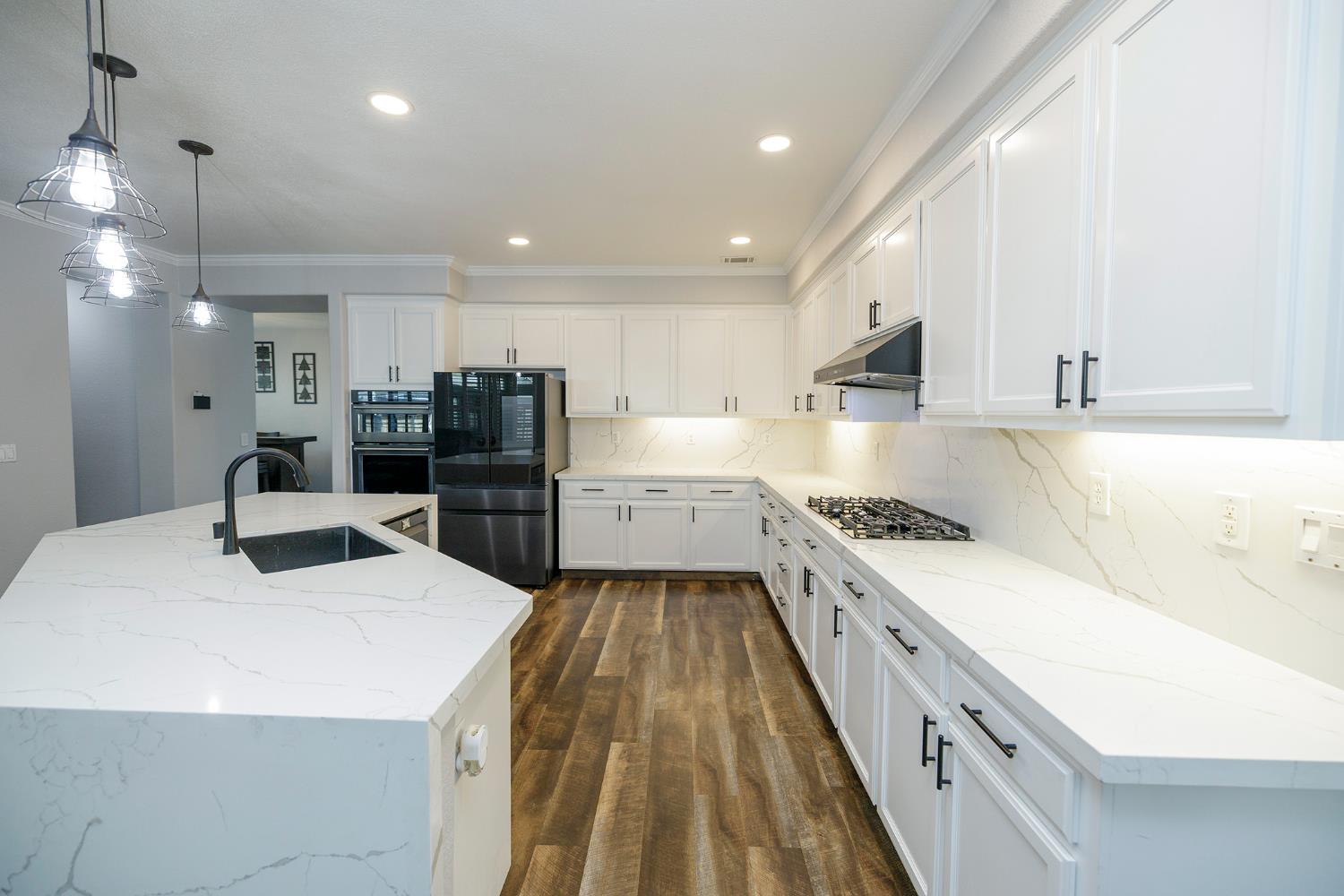 1766 Churchill Downs Cir, Oakdale, CA 95361