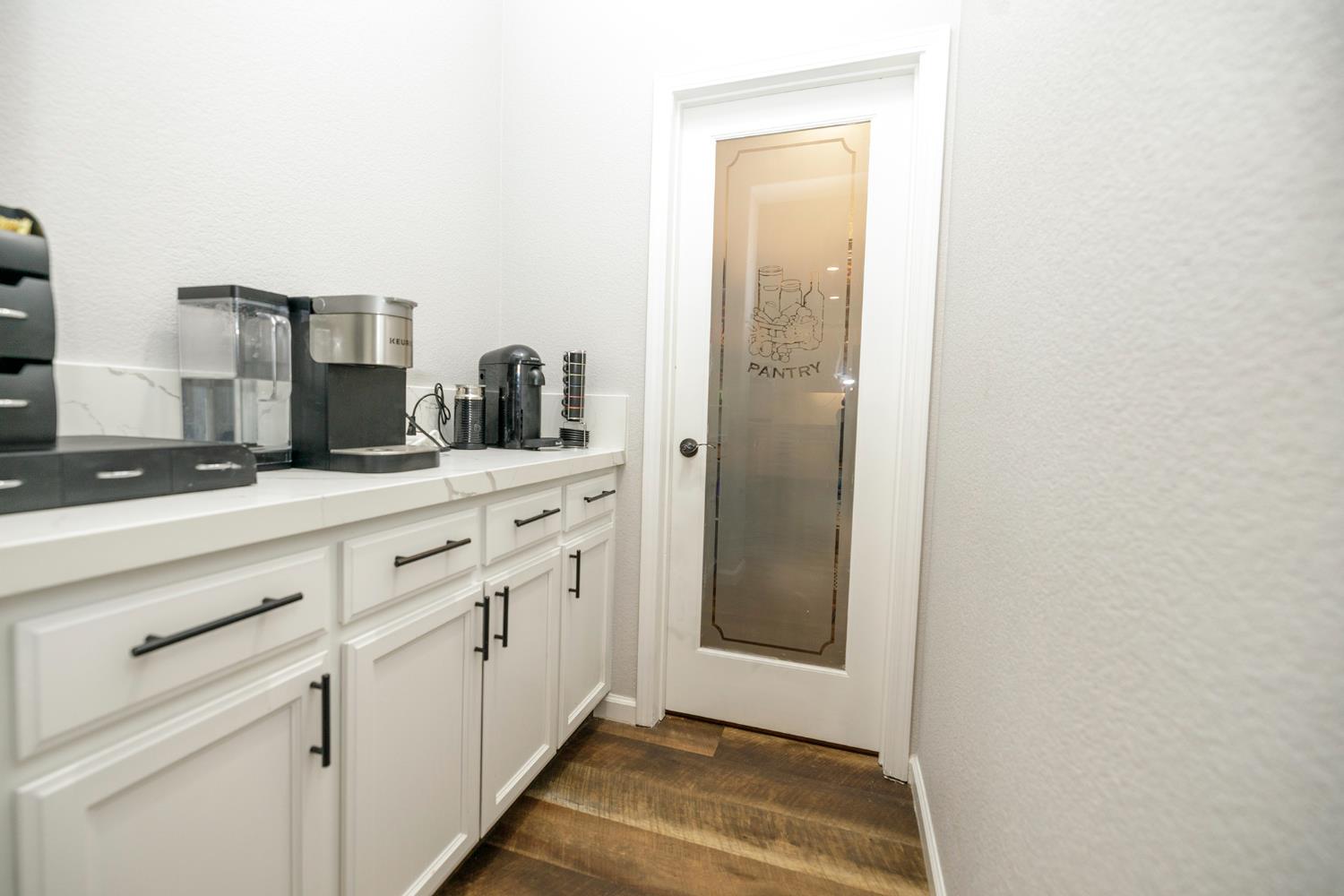 1766 Churchill Downs Cir, Oakdale, CA 95361