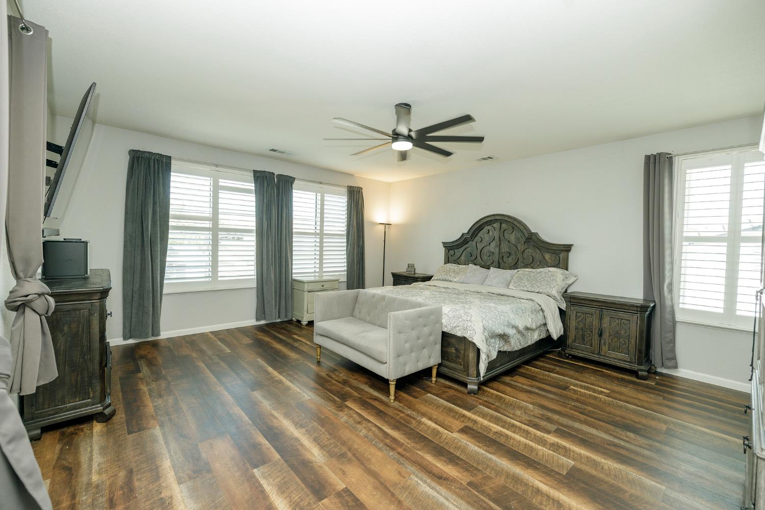 1766 Churchill Downs Cir, Oakdale, CA 95361