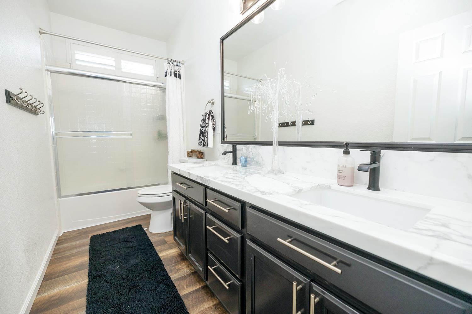 1766 Churchill Downs Cir, Oakdale, CA 95361