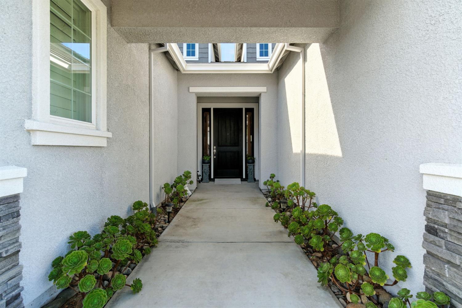 1362 Tannehill Dr, Manteca, CA 95337