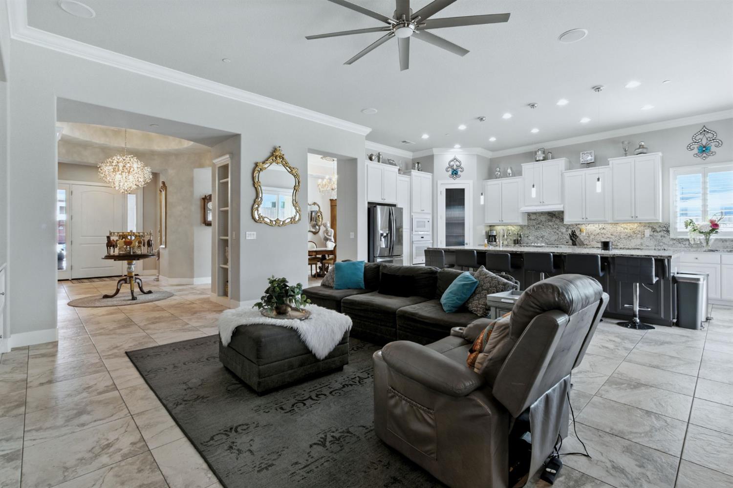 1362 Tannehill Dr, Manteca, CA 95337