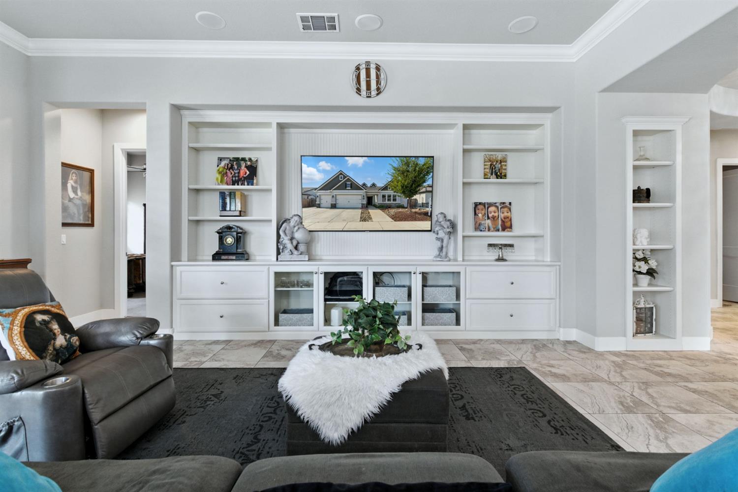 1362 Tannehill Dr, Manteca, CA 95337