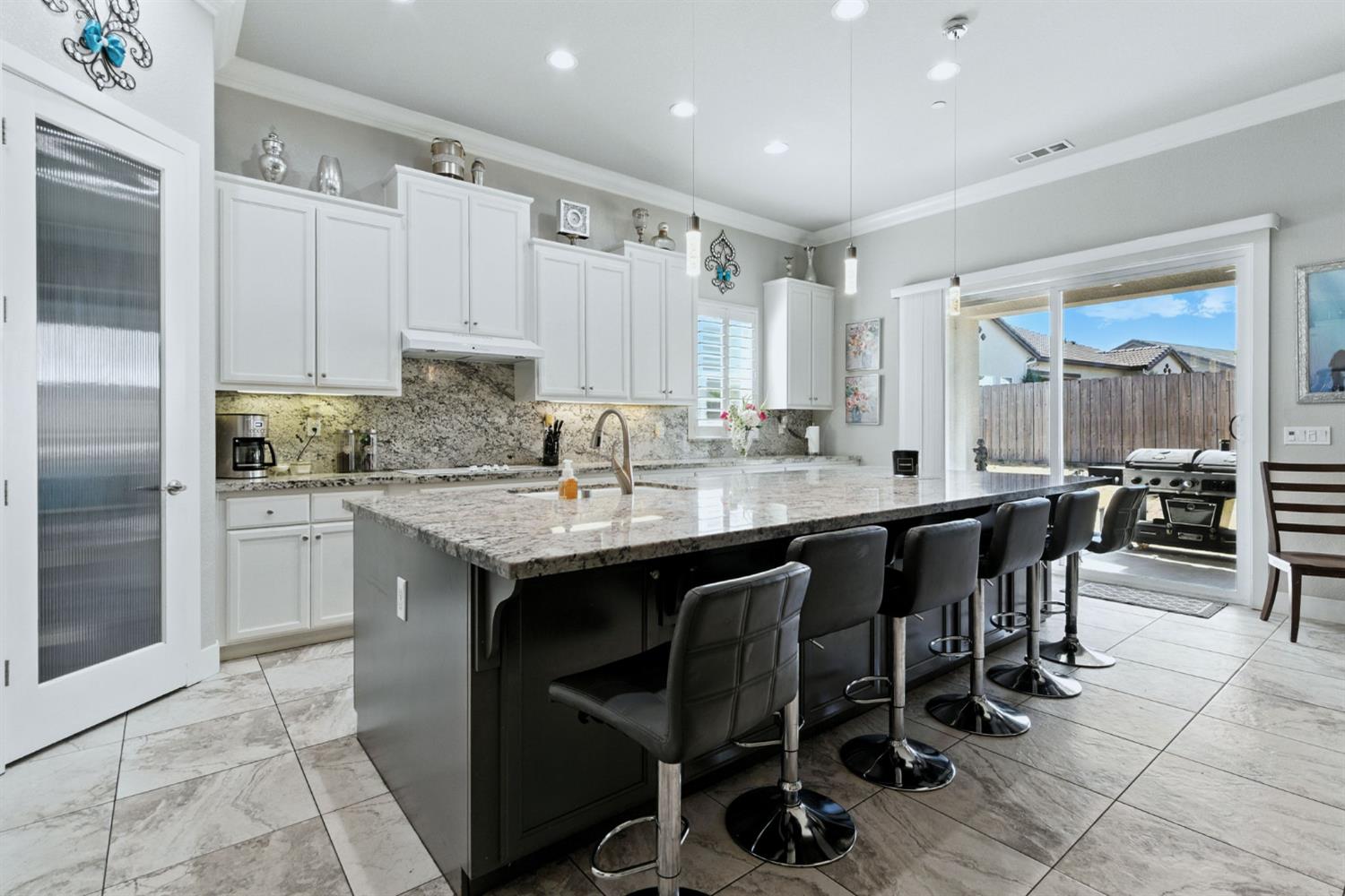 1362 Tannehill Dr, Manteca, CA 95337