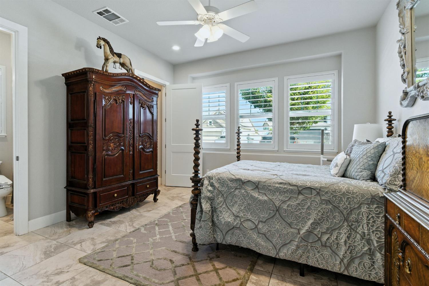 1362 Tannehill Dr, Manteca, CA 95337