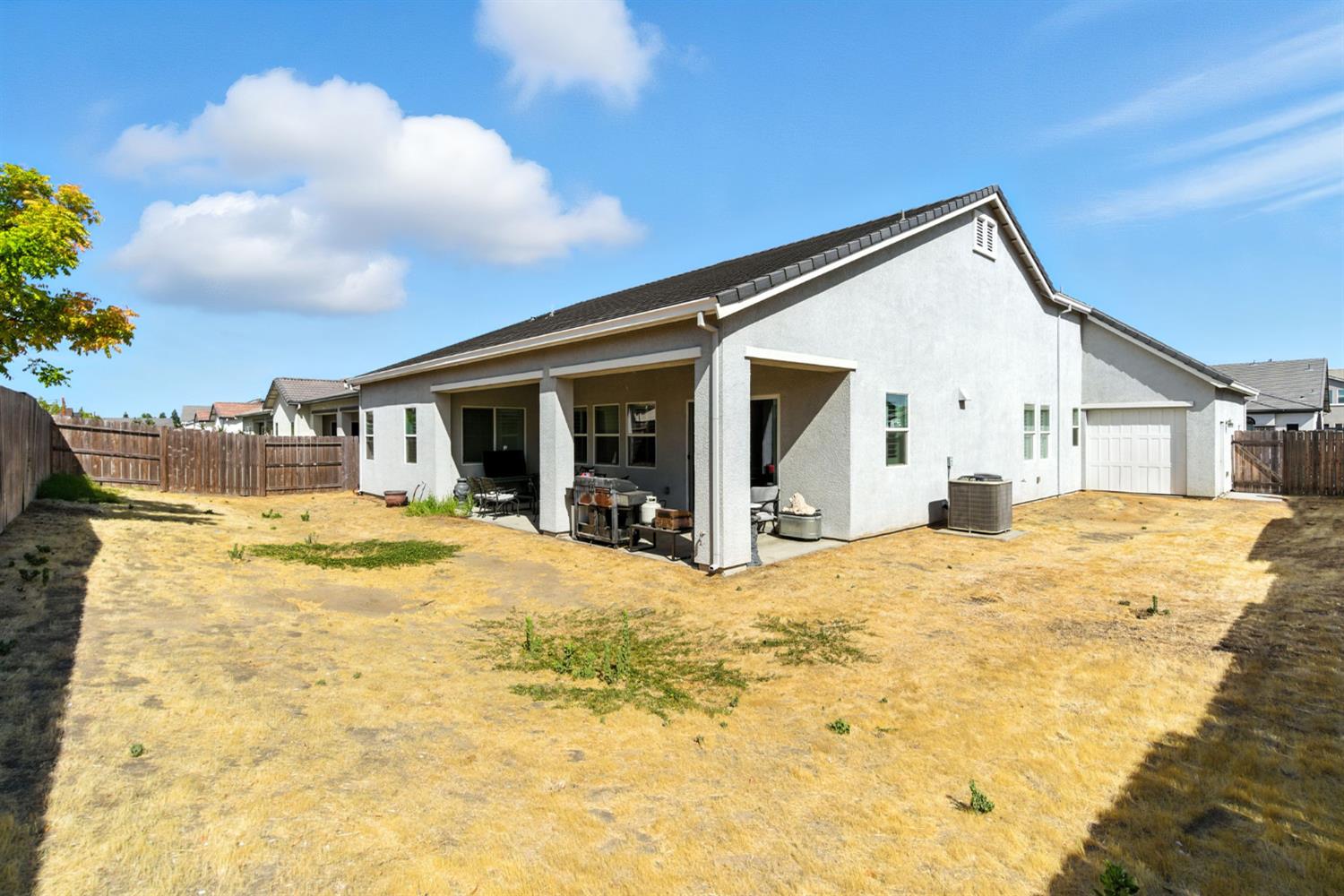 1362 Tannehill Dr, Manteca, CA 95337