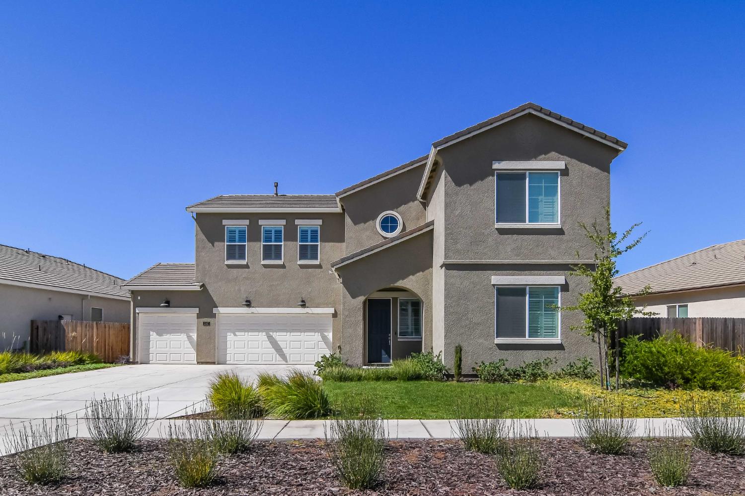 2387 Dilip Dr, Manteca, CA 95337