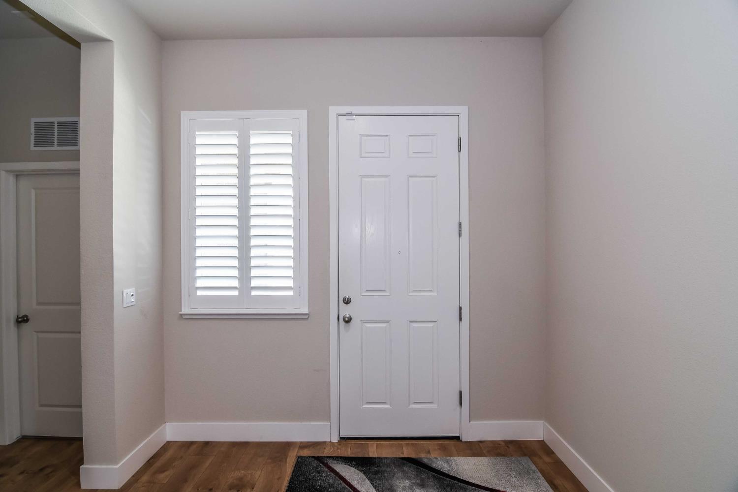 2387 Dilip Dr, Manteca, CA 95337