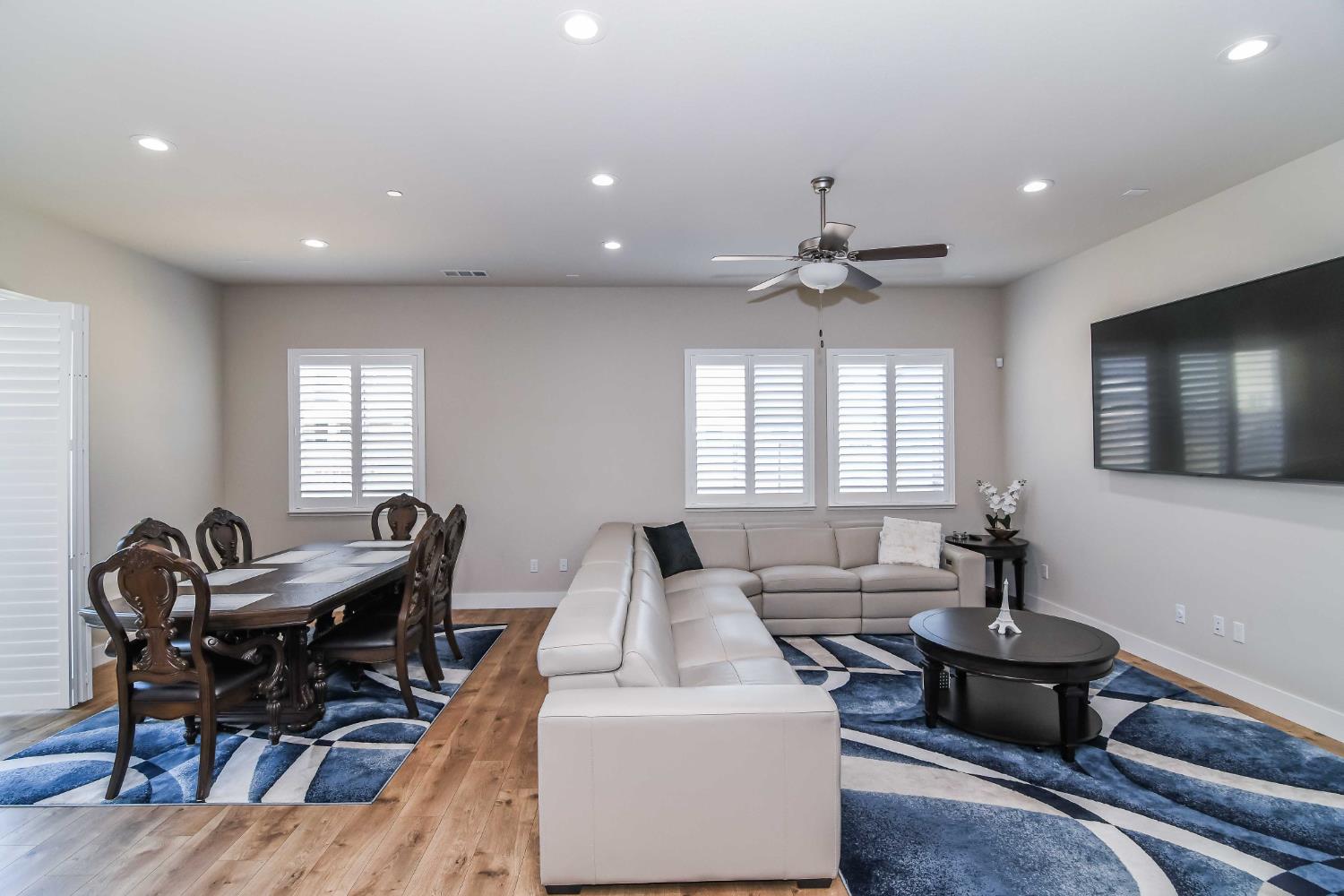 2387 Dilip Dr, Manteca, CA 95337