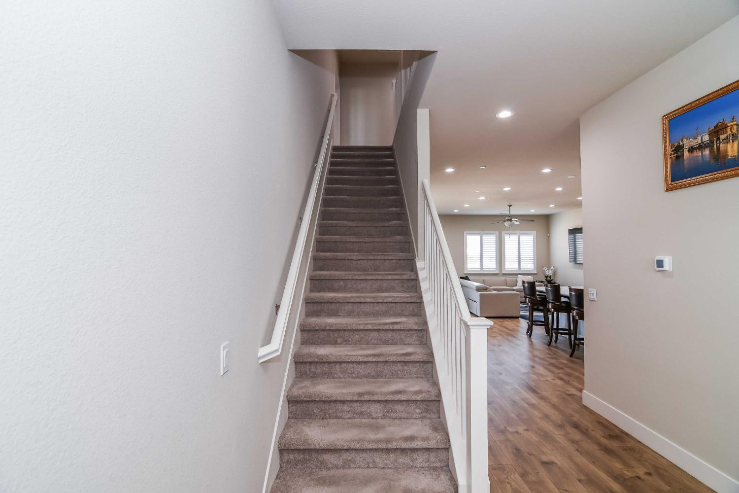 2387 Dilip Dr, Manteca, CA 95337