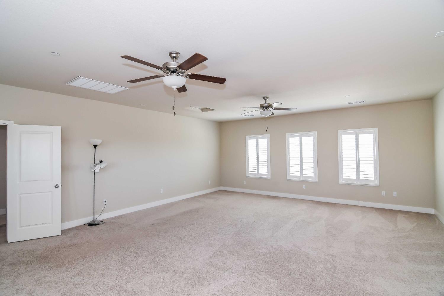 2387 Dilip Dr, Manteca, CA 95337