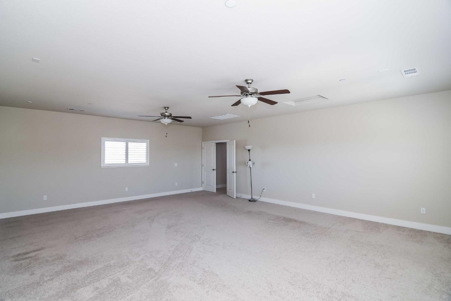 2387 Dilip Dr, Manteca, CA 95337