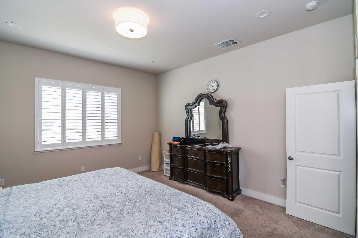 2387 Dilip Dr, Manteca, CA 95337