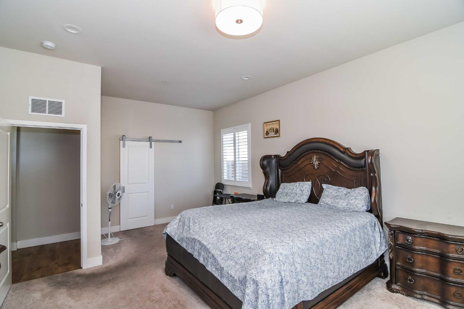 2387 Dilip Dr, Manteca, CA 95337