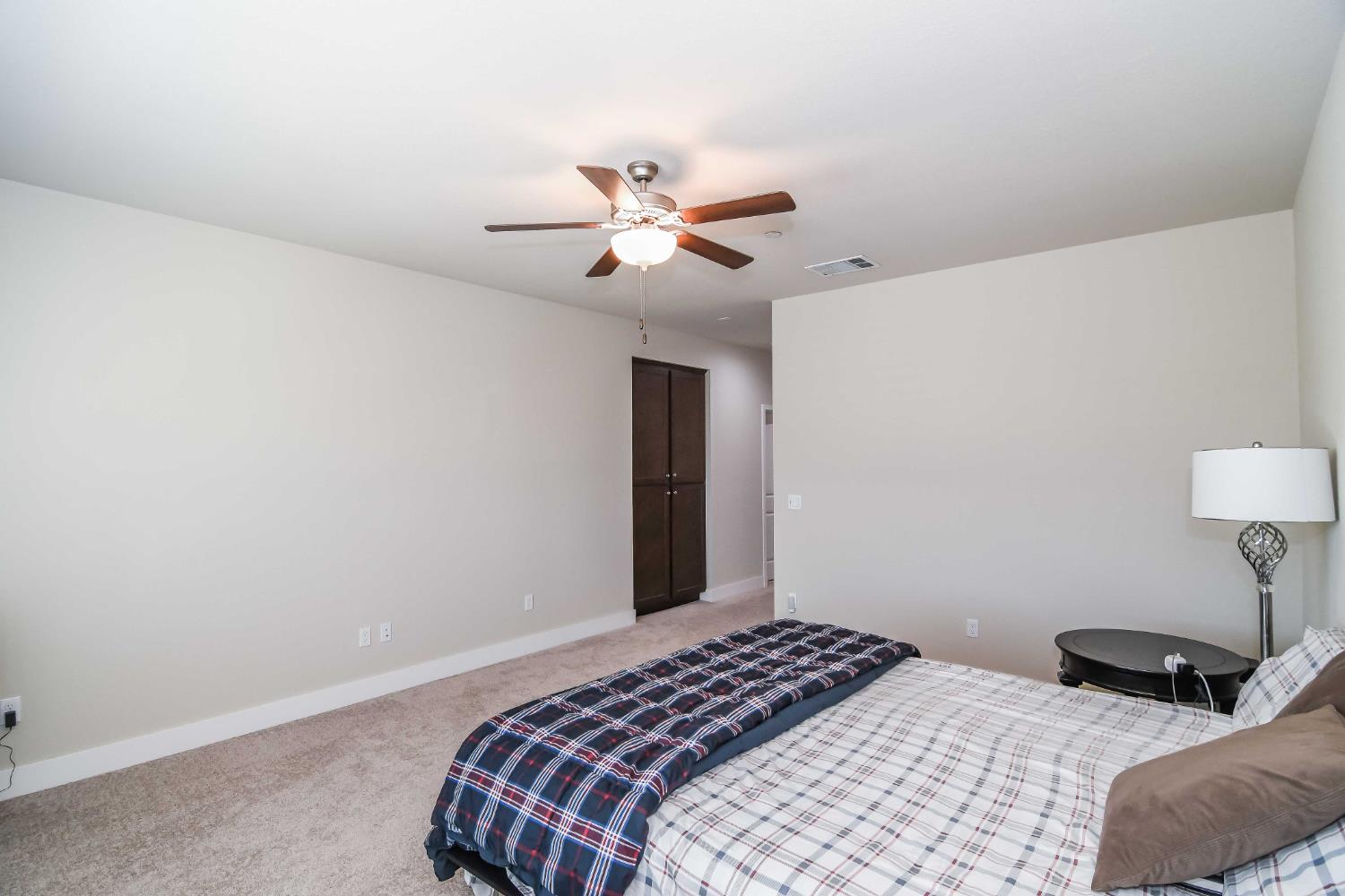 2387 Dilip Dr, Manteca, CA 95337