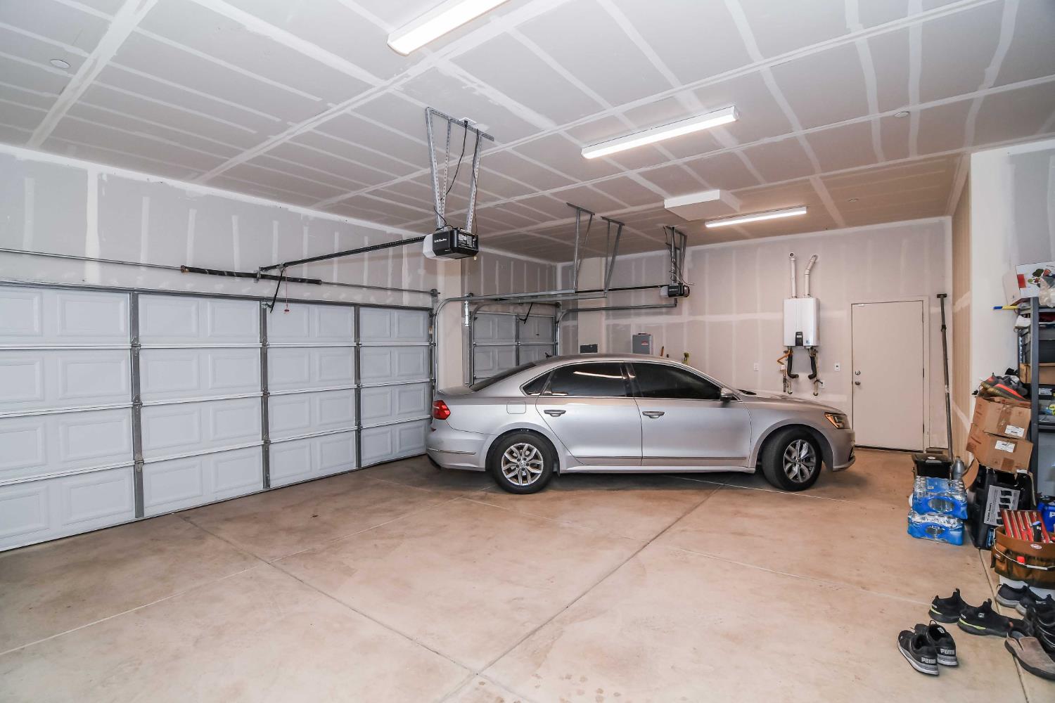 2387 Dilip Dr, Manteca, CA 95337