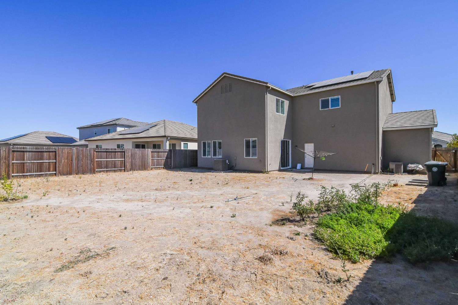 2387 Dilip Dr, Manteca, CA 95337