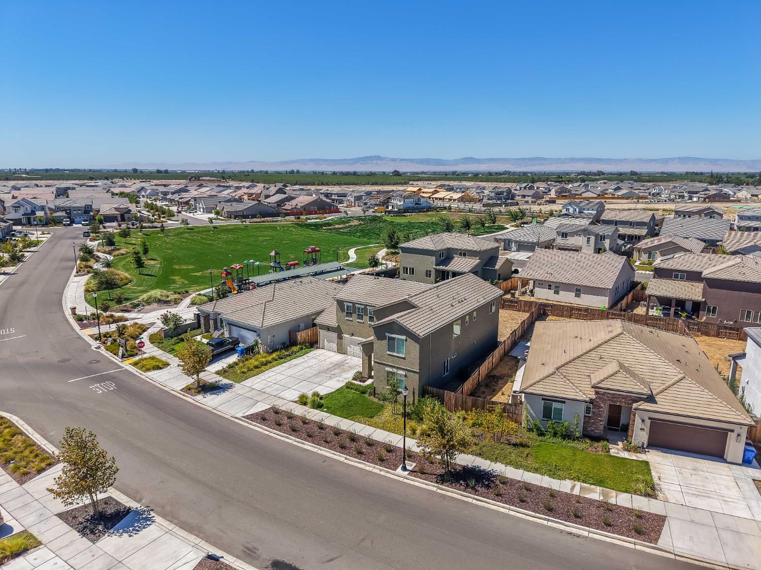 2387 Dilip Dr, Manteca, CA 95337