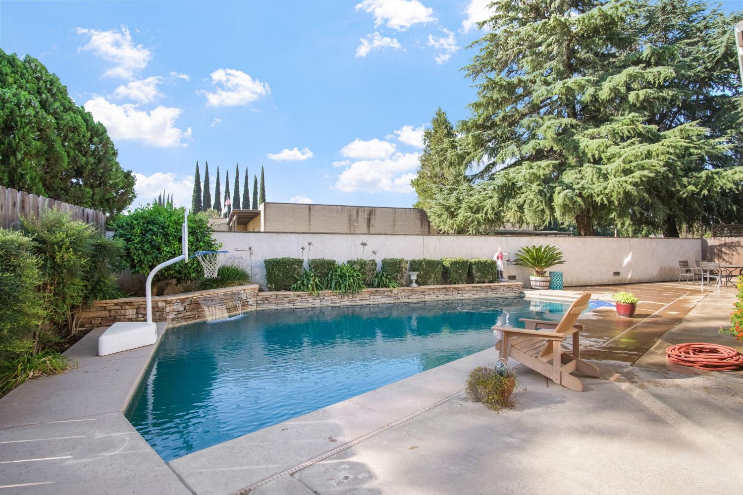 1345 Alex Cir, Turlock, CA 95382