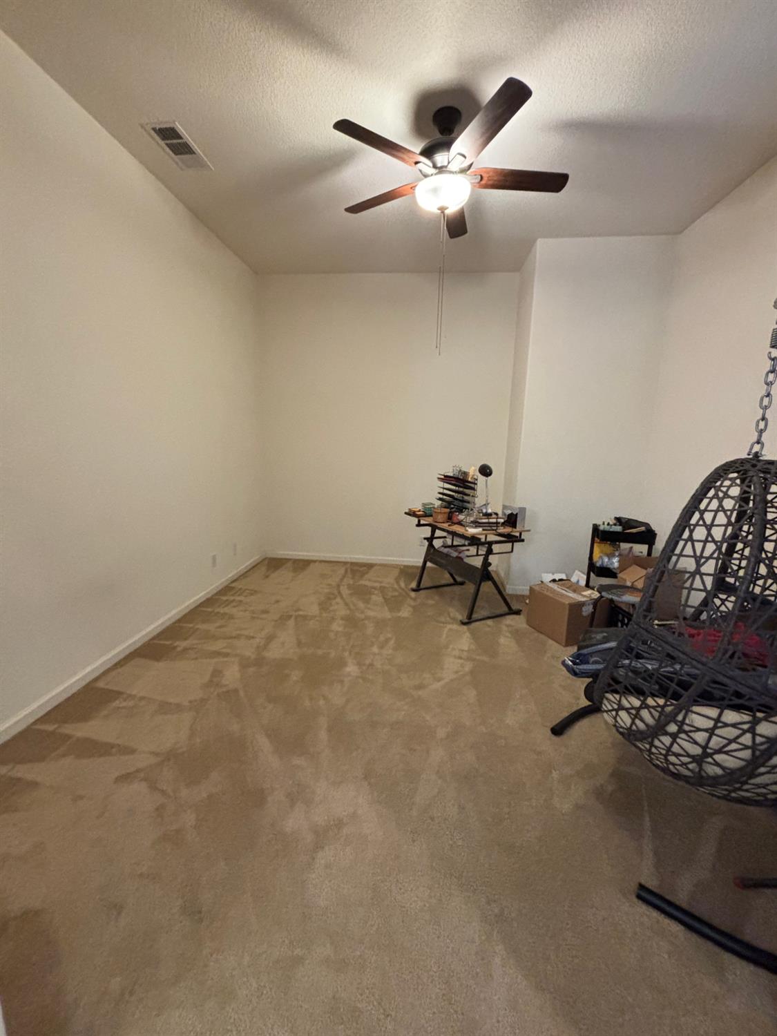 2271 Corsico Ct, Los Banos, CA 93635