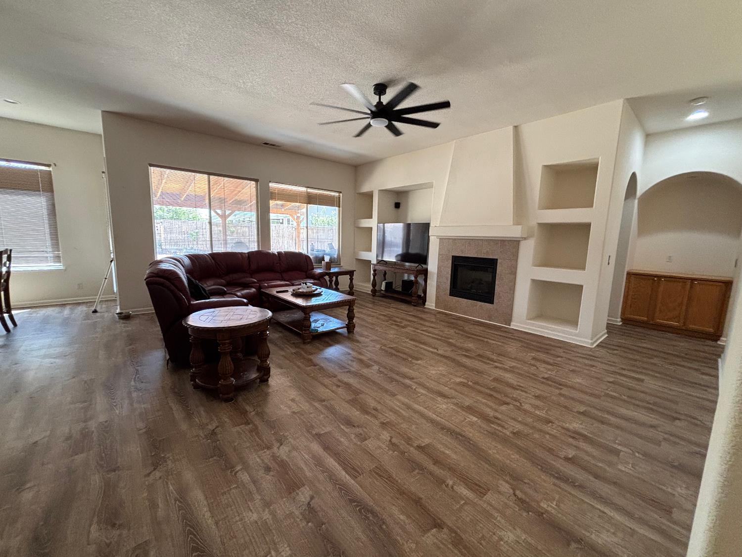 2271 Corsico Ct, Los Banos, CA 93635