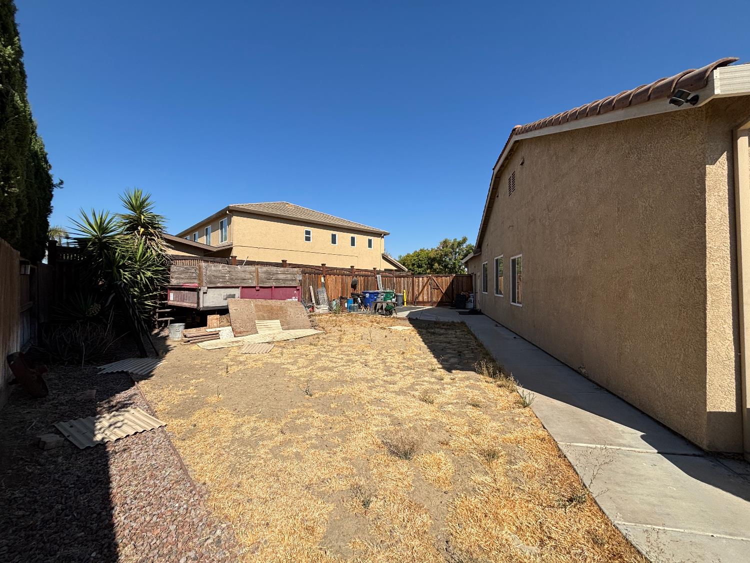2271 Corsico Ct, Los Banos, CA 93635