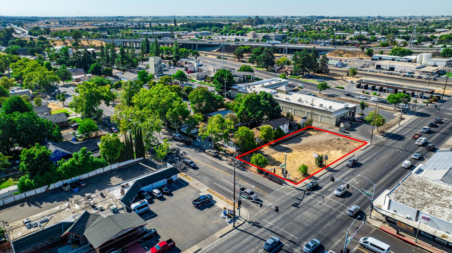 4 E Main St, Merced, CA 95340