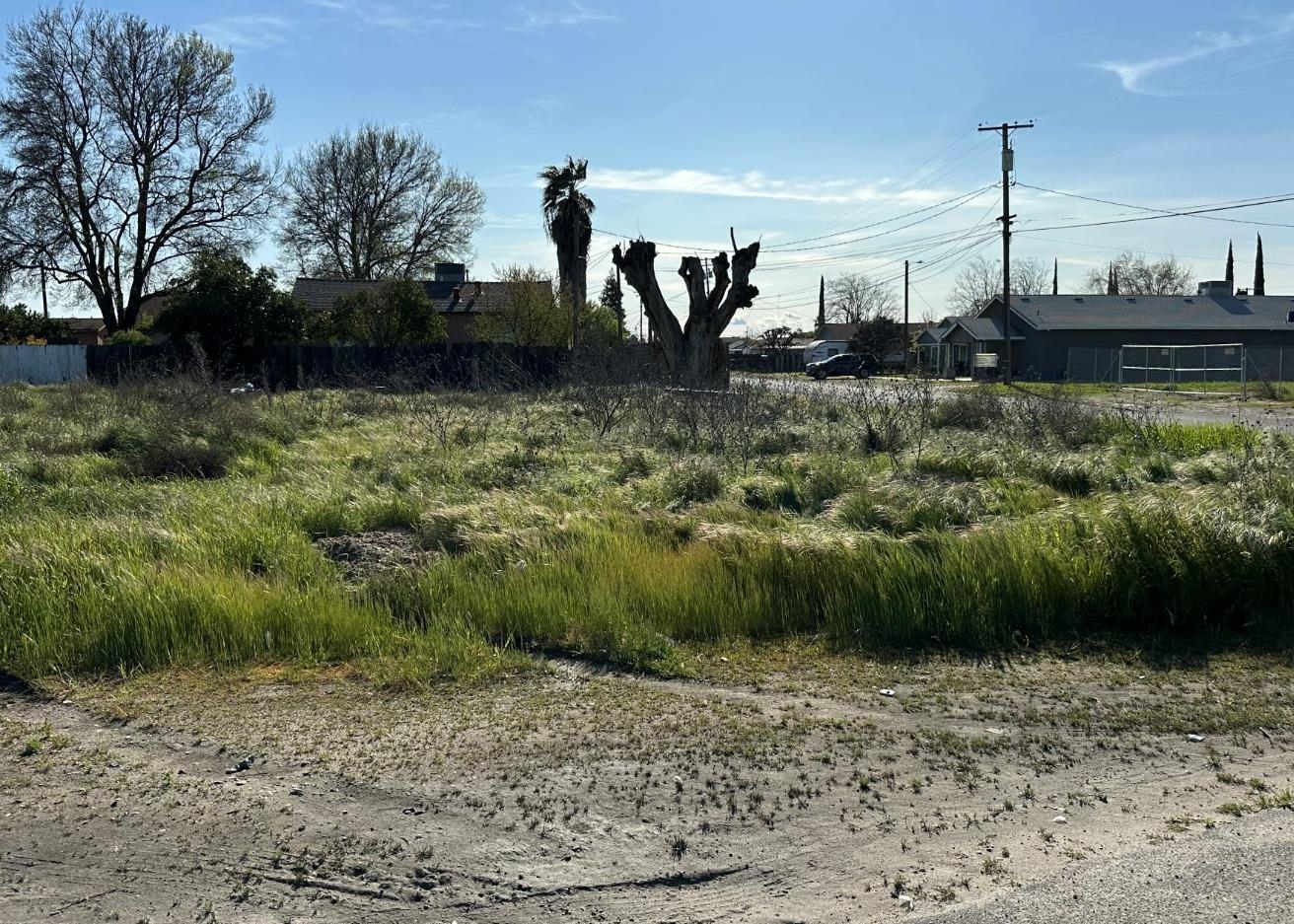 102 I St, Turlock, CA 95380