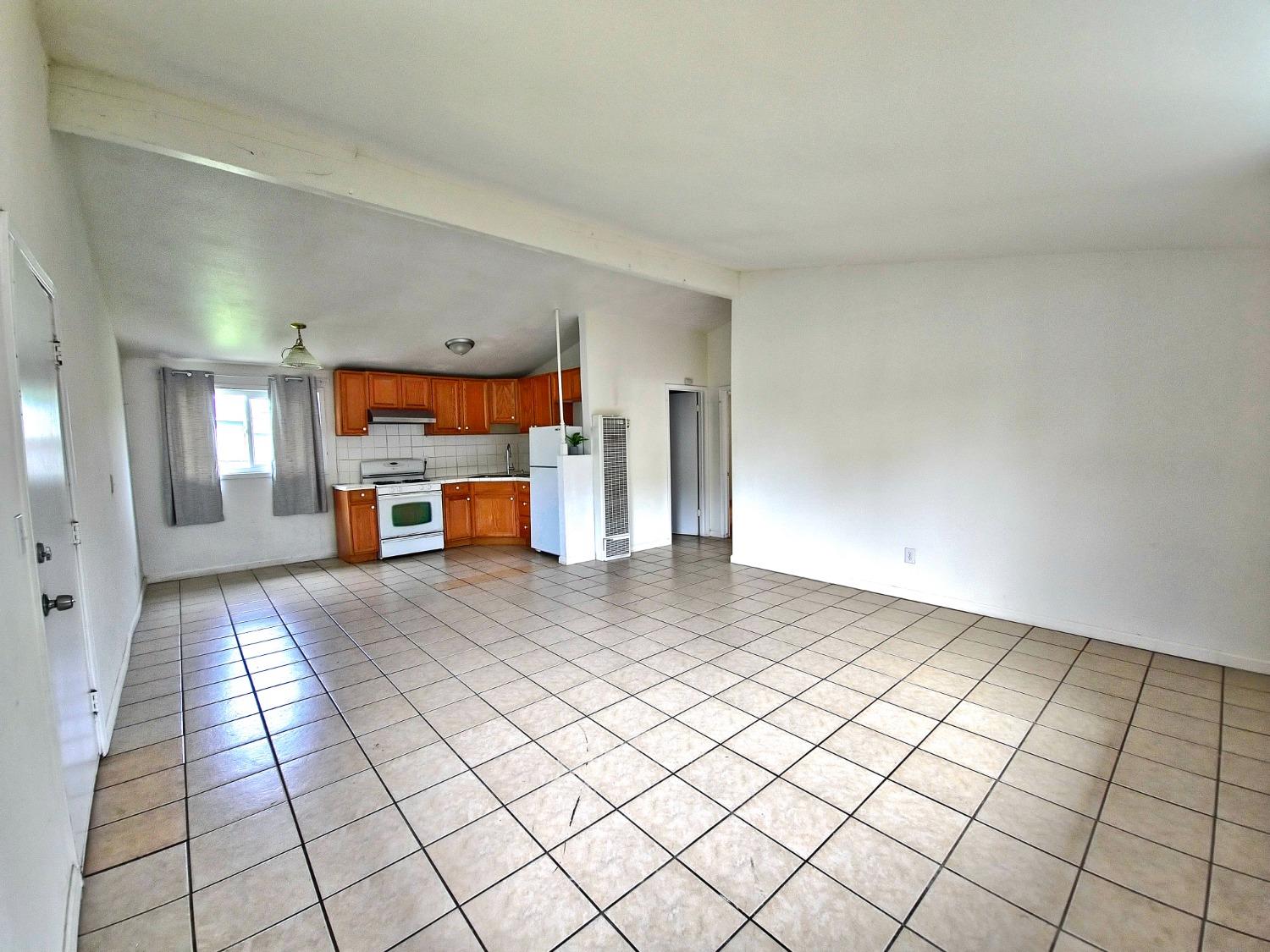 1650 Bette St, Merced, CA 95341