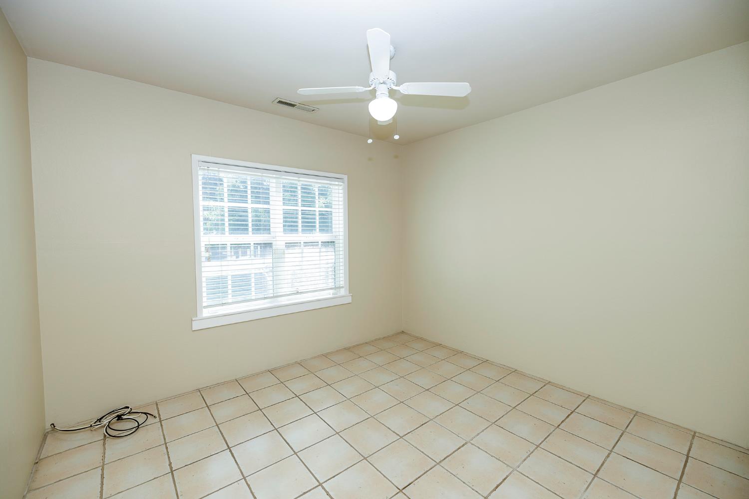 13249 Lake Rd, Hickman, CA 95323