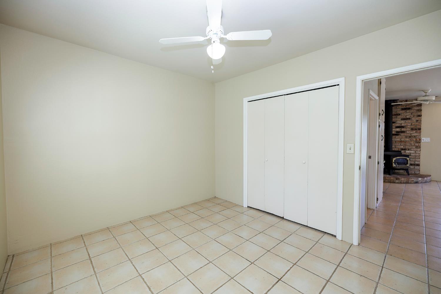 13249 Lake Rd, Hickman, CA 95323